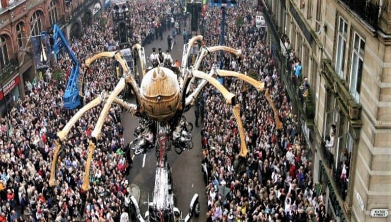 La Princesse, a giant metal spider makes its way through the streets of Liverpool as part of the Cities capital of culture celebrations.