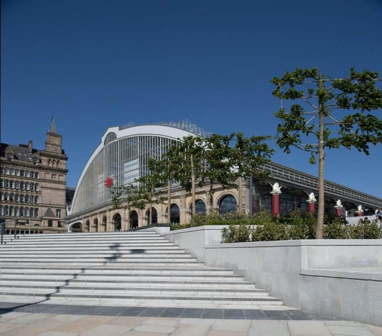 Lime St Gateway: revealed gable end and public space (© www.paulmcmullin.com 2016)